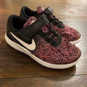 Girl’s Nike Flex Contact